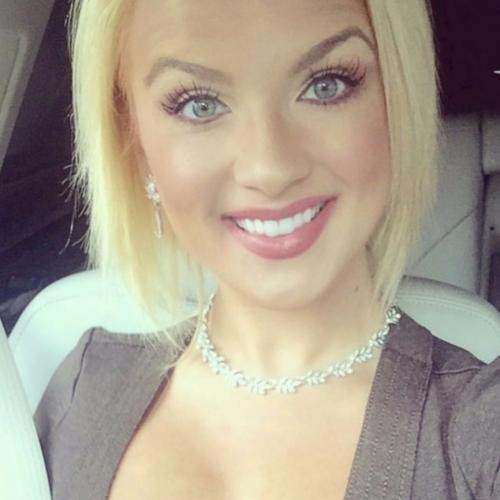 I love to swallow, so gimme your cum!