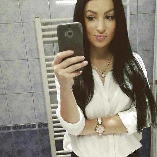 I love nothing more than to ride a cock