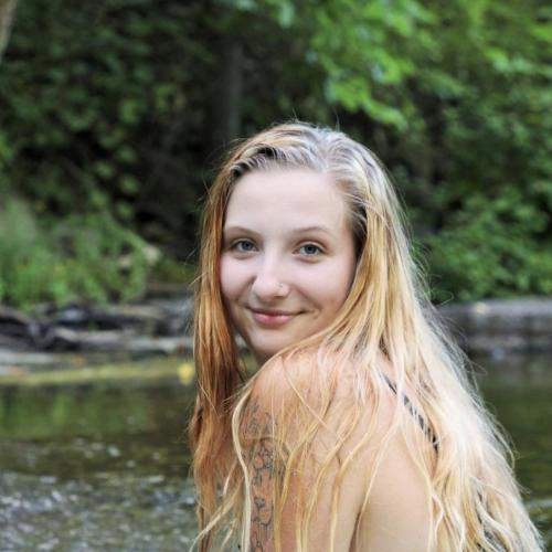 Cum hard in my face!