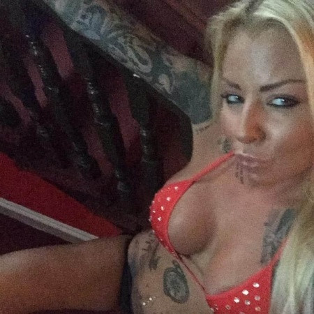 I'm a sexy Divorcee seeks a man for good sex