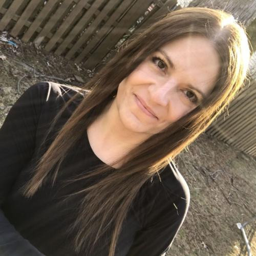 A MILF is looking for a fuckbuddy!