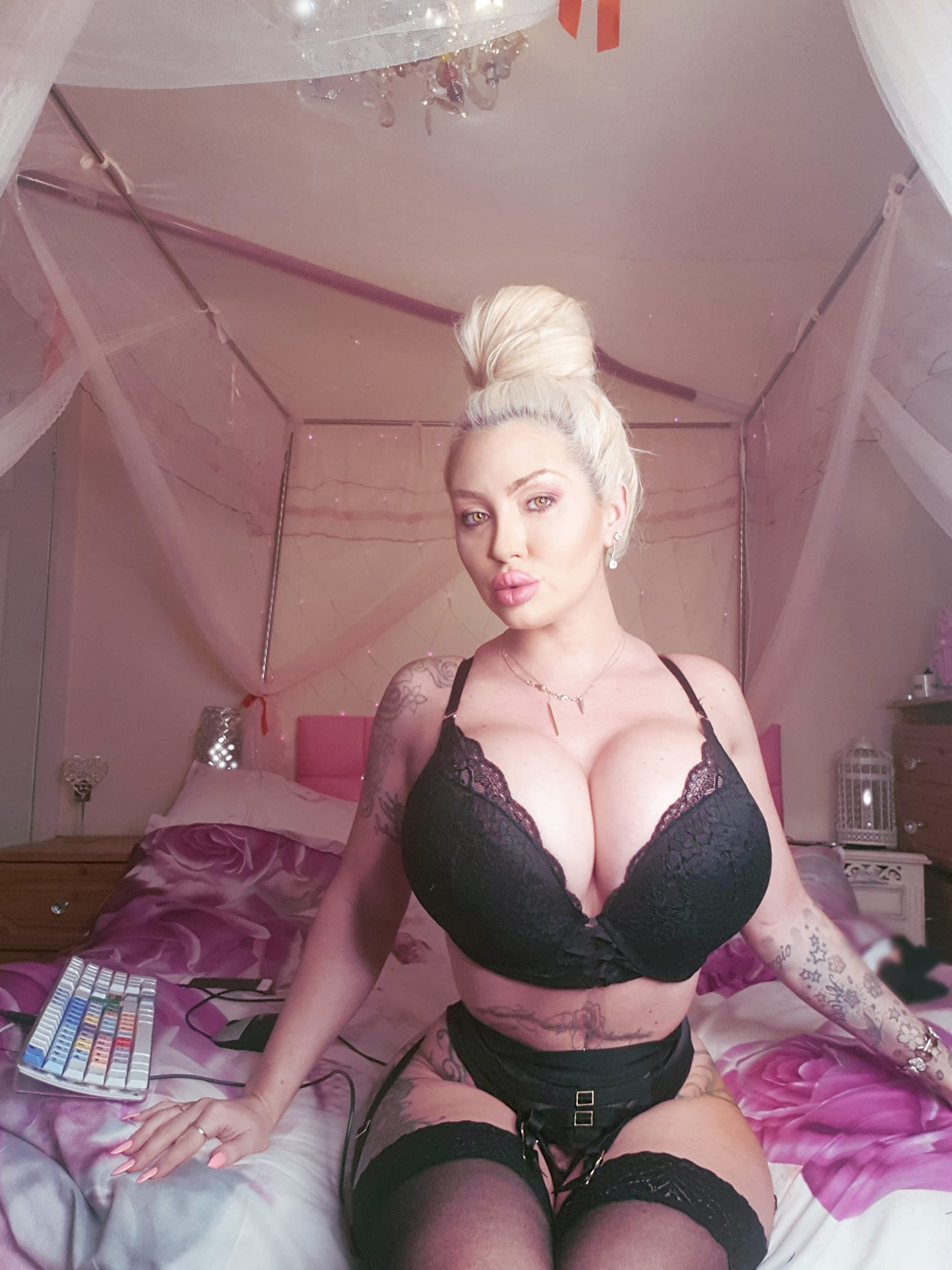 I love my boobs! And I really want you to fuck me. 